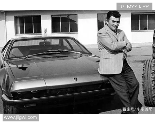 超级翻盘足球明星的逆袭之路与传奇人生揭秘