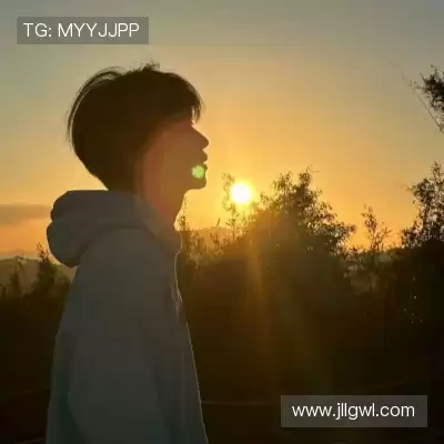 郜芬舒